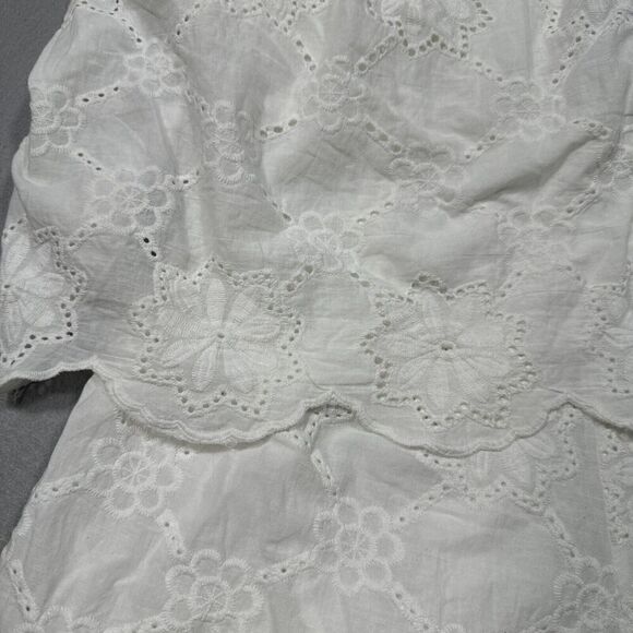 Petal and Pup Halter‎ Romper Womans 6 White Eyelet Ruffle Scallop High Neck - Picture 2 of 11